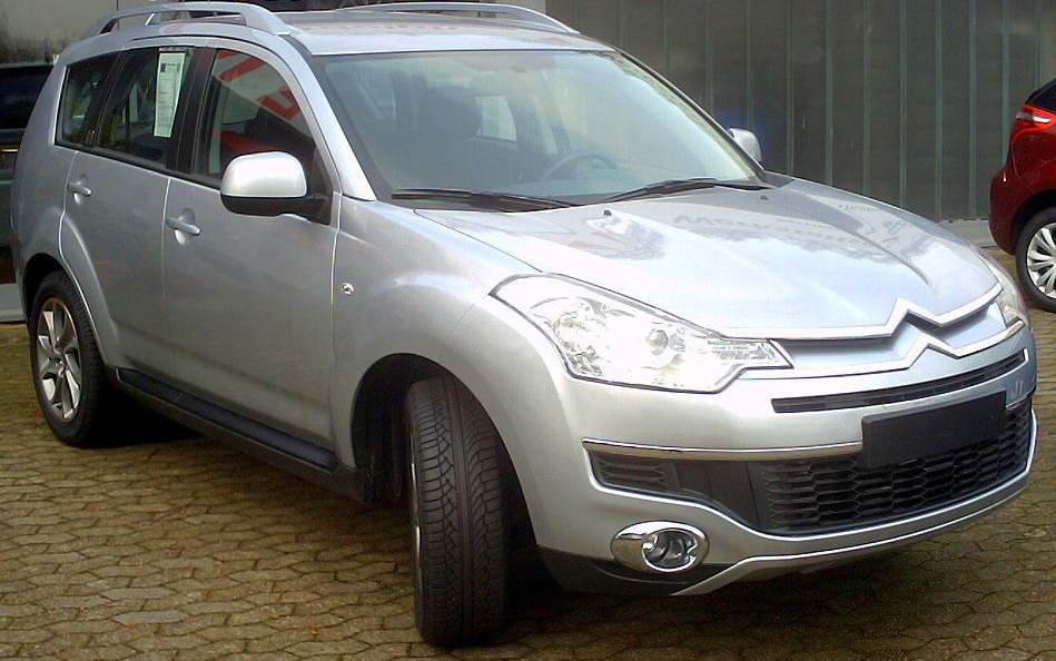 Citroen c crosser блоки с предохранителями и реле