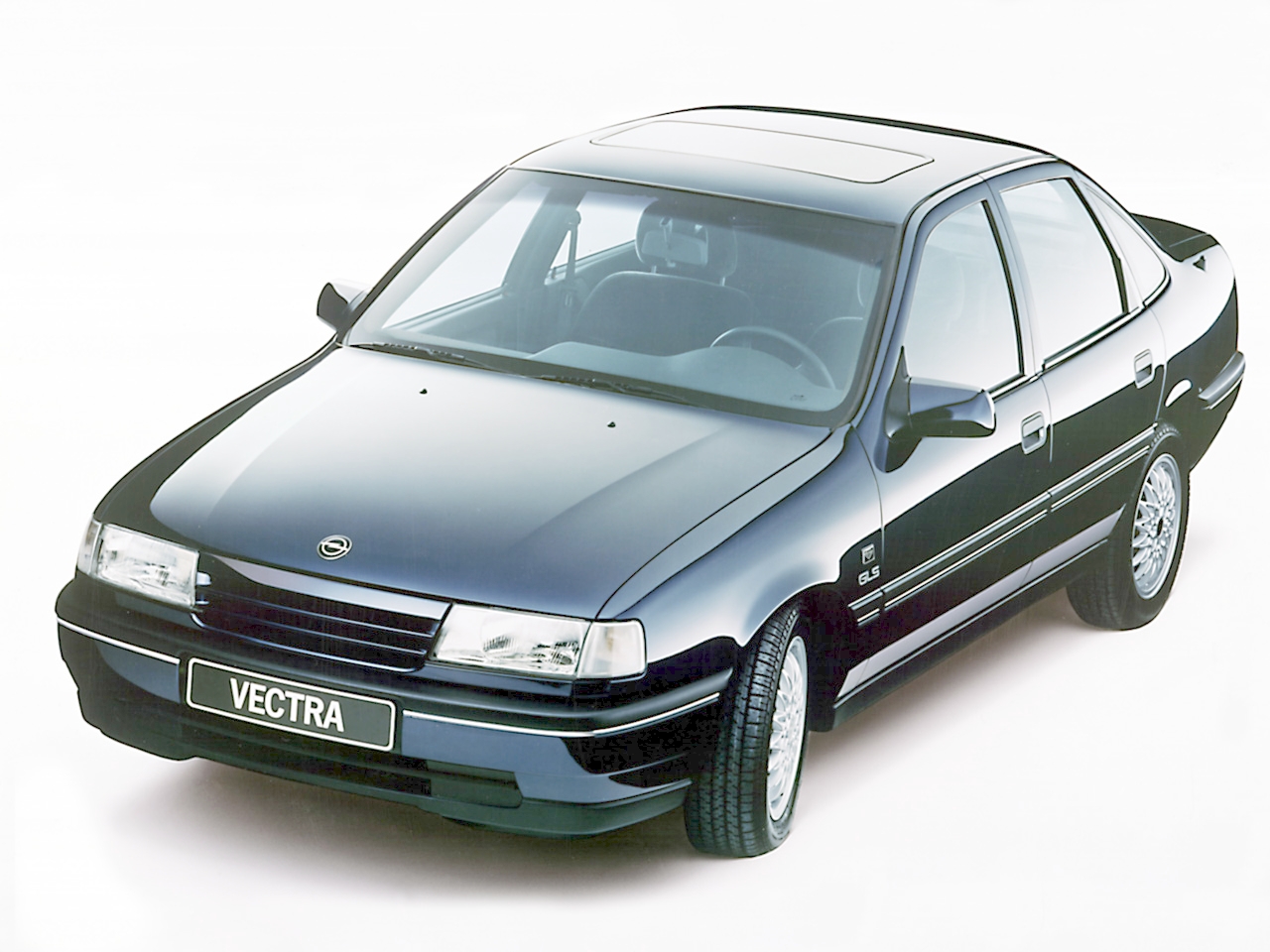 Opel Vectra A — предохранители и реле