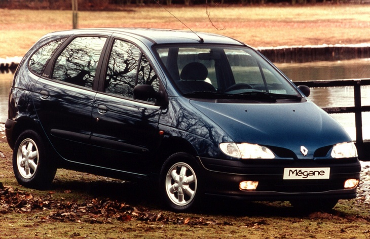 Предохранители Renault Megane Scenic 1 (1996 — 2003)