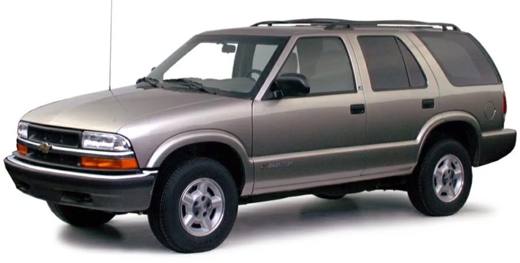 Chevrolet Blazer — предохранители и реле